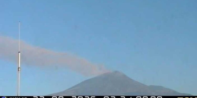 Cenere dall’Etna, prorogata la sospensione dei voli a Catania