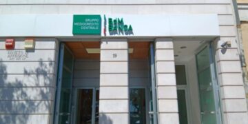 Per acquisizione Bdm termine offerte a fine settembre, quattro in campo
