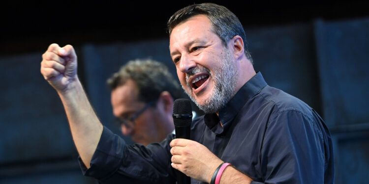Salvini, a Venezia tutto tranne festival cinema,su ebrei e pro Pal serve equilibrio