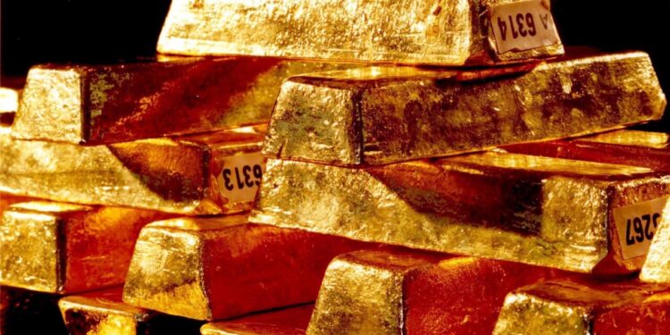 Prezzo oro poco mosso, Spot scambiato a 4.405 dollari