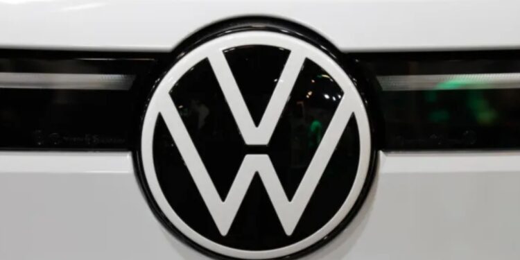 Volkswagen taglia 100.000 dipendenti e vende 750 aziende: addio a Ducati