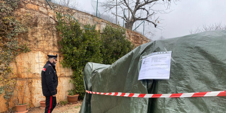 Un giro di notte con il trattore insieme agli amici, muore un 23enne