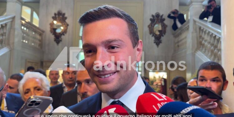 Bardella elogia il governo di Meloni e Salvini: “Spero continui per anni”
