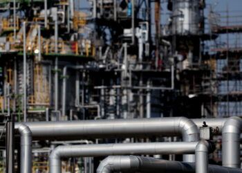 La Iea prevede domanda di petrolio in calo nel mondo per guerra in Iran