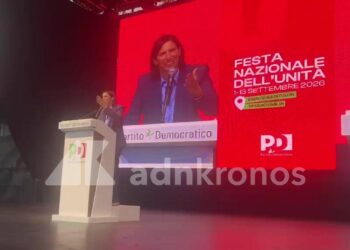 Elly Schlein chiude la festa dell’Unità: “C’è chi tifa per pareggio o governo tecnico, alleanza progressista batterà destra”