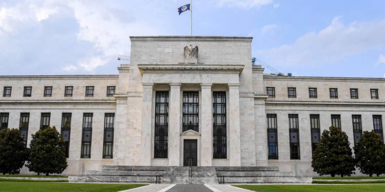 Borsa, Benetti (Gam): “Attenzione a Fed, pressioni inflazione mantengono tassi più alti”