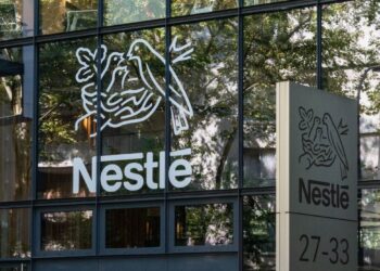 Nestlé vende la divisione di vitamine e integratori per 1 miliardo di dollari