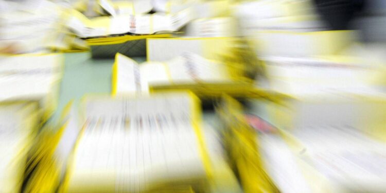 Legge elettorale, sondaggio Noto: no a innalzamento firme per presentare lista