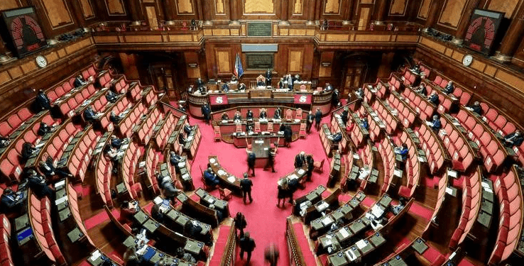 Legge elettorale, dal proporzionale al premio e alle preferenze: oggi il voto al Senato