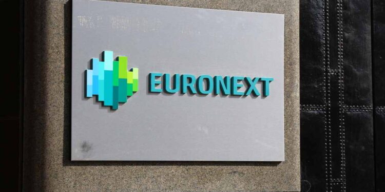 Super Borsa europea, Euronext riapre alla fusione con Deutsche Börse: cosa cambierebbe per l’Italia