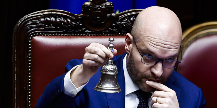 M5s, Camera “dopo taglio vitalizi, oggi abolisce adeguamento Istat”