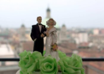 Basta con la ‘turbatio sanguinis’, la Paita chiede di cambiare legge: “Anche la donna si deve poter risposare subito come l’uomo”